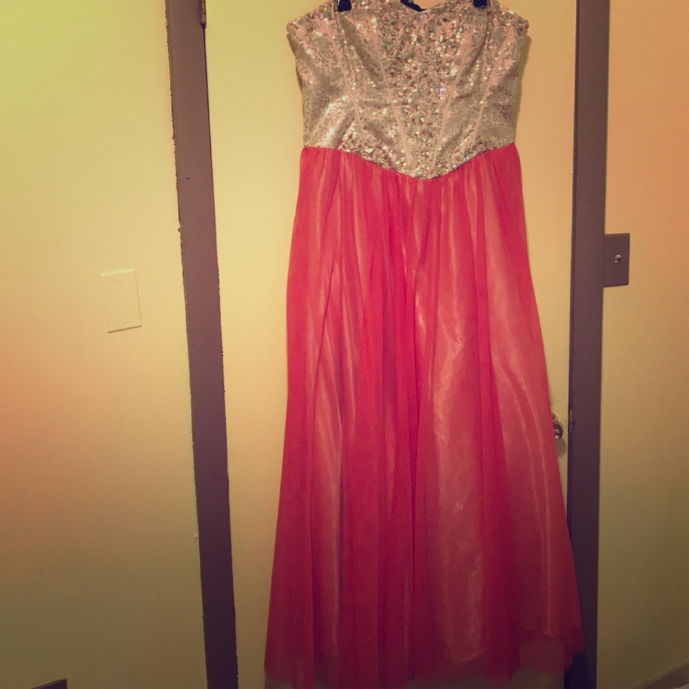 Prom dress
